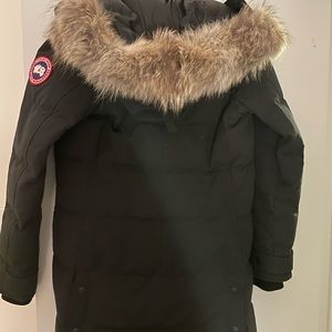 Canada Goose Shelburne Parka with Fur. Size small